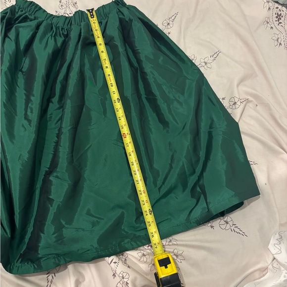 Elegant Green Women's Skirt - Picture 5 of 6